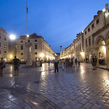 Sigurata بيت ضيافة